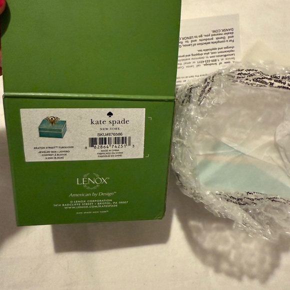 NIB Kate Spade Keaton Street Jewelry Box - Picture 6 of 6